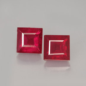 カラットの天然レッドルビー（6.2×6.1 mm・四角）