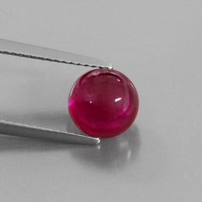 3.35カラットの天然レッドルビー（7.56 mm・透明）