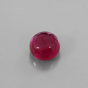 3.35カラットの天然レッドルビー（7.56 mm・透明）