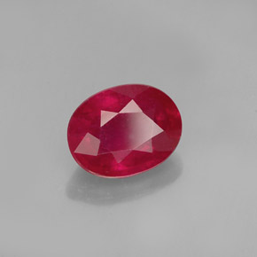 1.86カラットの天然ピンクレッドルビー（8.1×6.2 mm・オーバルカット）