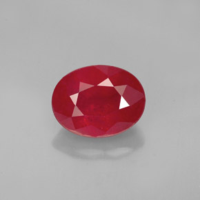 2.00カラットの天然ピンクレッドルビー（8.1×6.2 mm・オーバルカット）