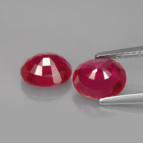 カラットの天然レッドルビー（7.4×6.4 mm・オーバルカット）
