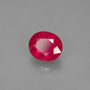 1.91カラットの天然ピンクレッドルビー（7.6×6.6 mm・オーバルカット）
