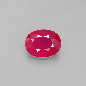 2.24カラットの天然ピンクレッドルビー（8.6×6.7 mm・オーバルカット）
