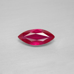 1.97カラットの天然ピンクレッドルビー（12×5.4 mm・マーキス）