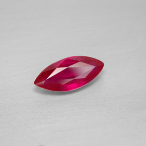 1.97カラットの天然ピンクレッドルビー（12×5.4 mm・マーキス）