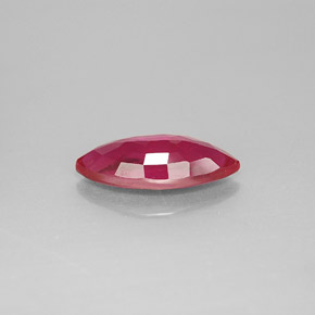 1.97カラットの天然ピンクレッドルビー（12×5.4 mm・マーキス）