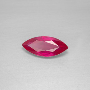 2.00カラットの天然ピンクレッドルビー（12.6×5.5 mm・マーキス）