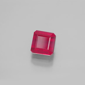 1.90カラットの天然ピンクレッドルビー（6×6 mm・エメラルドカット）