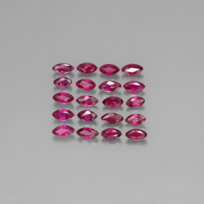カラットの天然紫がかったピンクルビー（3.4×2.1 mm・マーキス）