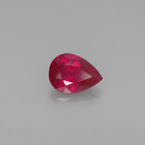 1.28カラットの天然ピンクレッドルビー（8×5.8 mm・洋梨の形）