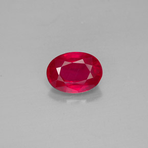 1.63カラットの天然ピンクレッドルビー（7.9×5.8 mm・オーバルカット）