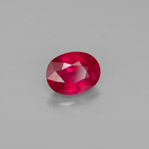 1.67カラットの天然ピンクレッドルビー（7.9×6.1 mm・オーバルカット）