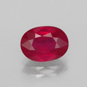 1.70カラットの天然ピンクレッドルビー（8.1×6 mm・オーバルカット）