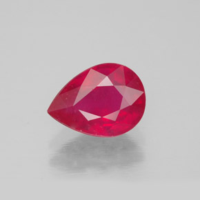 1.54カラットの天然ピンクレッドルビー（8.2×6 mm・洋梨の形）