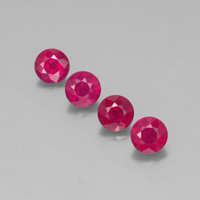 カラットの天然ピンクレッドルビー（5.93 mm・ラウンドカット）