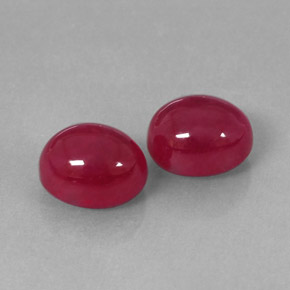 カラットの天然ピンクレッドルビー（7.8×6.4 mm・透明）