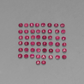 カラットの天然ピンクレッドルビー（1.74 mm・ラウンドカット）