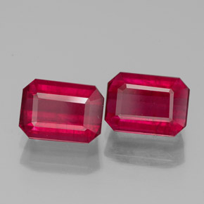 カラットの天然ピンクレッドルビー（7×5.1 mm・エメラルドカット）