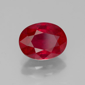 1.80カラットの天然レッドルビー（8×6.2 mm・オーバルカット）