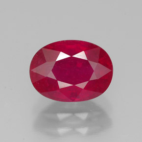 1.88カラットの天然ピンクレッドルビー（8.1×6 mm・オーバルカット）
