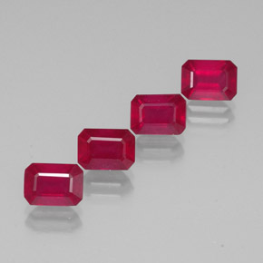 カラットの天然ピンクレッドルビー（7.1×5.1 mm・エメラルドカット）