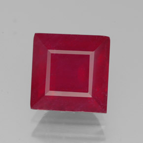 3.44カラットの天然ピンクレッドルビー（7.9×7.9 mm・四角）