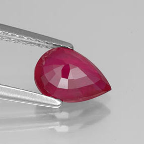 1.41カラットの天然ピンクレッドルビー（8.2×6 mm・洋梨の形）