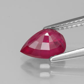 1.51カラットの天然ピンクレッドルビー（8.1×6 mm・洋梨の形）