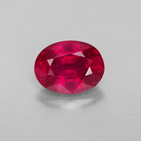 1.60カラットの天然ピンクレッドルビー（7.8×6 mm・オーバルカット）