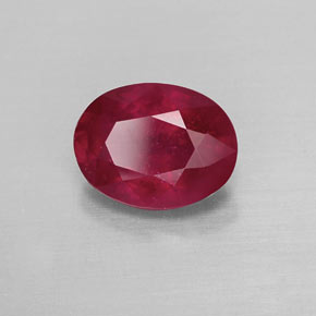 1.82カラットの天然ピンクレッドルビー（8.1×6.2 mm・オーバルカット）