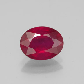 1.93カラットの天然ピンクレッドルビー（8.8×6.8 mm・オーバルカット）