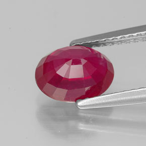 1.91カラットの天然ピンクレッドルビー（8.1×6.2 mm・オーバルカット）