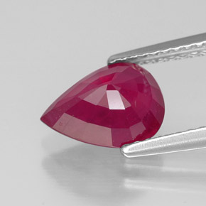 2.21カラットの天然ピンクレッドルビー（9×6.8 mm・洋梨の形）