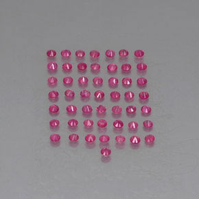 カラットの天然レッドピンクルビー（1.67 mm・ラウンドカット）