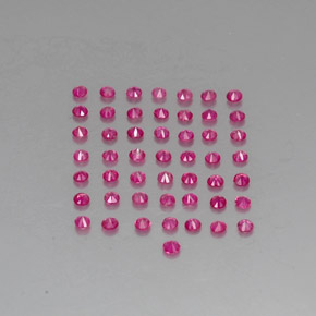 カラットの天然ピンクレッドルビー（1.65 mm・ラウンドカット）