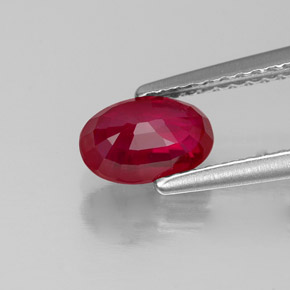 1.11カラットの天然ピンクレッドルビー（7.1×4.6 mm・オーバルカット）