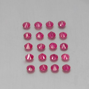 カラットの天然ピンクレッドルビー（2.59 mm・ラウンドカット）