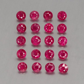 カラットの天然ピンクレッドルビー（2.71 mm・ラウンドカット）