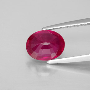 2.28カラットの天然ピンクレッドルビー（8.9×7 mm・オーバルカット）