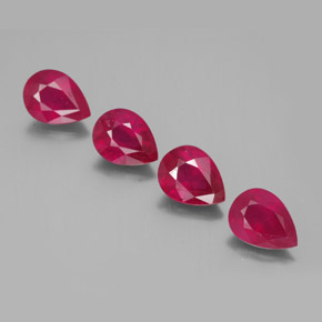 カラットの天然ピンクレッドルビー（8×6 mm・洋梨の形）
