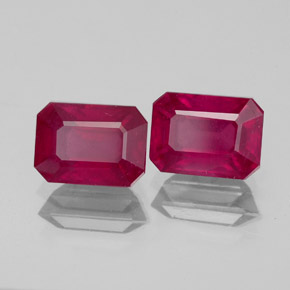 カラットの天然ピンクレッドルビー（7.1×5.1 mm・エメラルドカット）