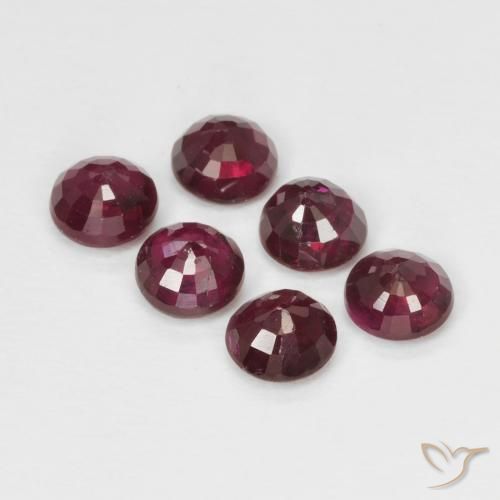Shop natural 1.50ct ダークレッド ルビー gems, ラウンド, from ミャンマー at GemSelect. In stock, global shipping!