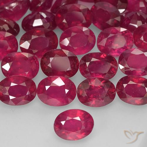 2.01ct 天然 ミディアムダークレッド ルビー, 楕円形, VS-SI