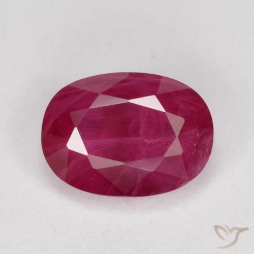 1.05ct 天然 ミディアムレッド ルビー, 楕円形, VS-SI