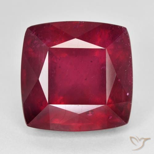 24.06ct 天然 ダークレッド ルビー, クッション, VS
