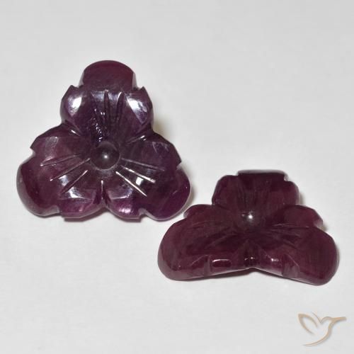 Shop natural 19.71ct マホガニーレッド ルビー gems, フラワーカット, from マダガスカル at GemSelect. In stock, global shipping!