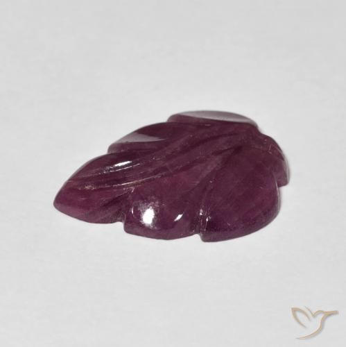 4.64カラットの天然Medium Dark-Purpleルビー、ファンシー、オペーク
