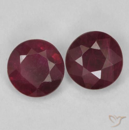 Shop natural 0.51ct ワインレッド ルビー gems, ラウンド, from ミャンマー at GemSelect. In stock, global shipping!