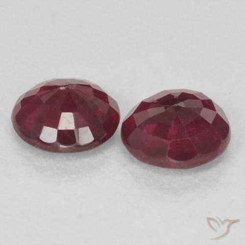 Shop natural 0.51ct ワインレッド ルビー gems, ラウンド, from ミャンマー at GemSelect. In stock, global shipping!